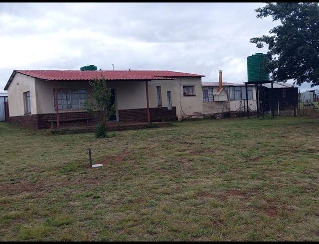 2 BEDROOM HOUSE FOR SALE IN VLEIKOP AH